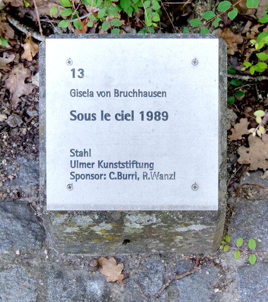 Datei:13 Sous le ciel Tafel.jpg